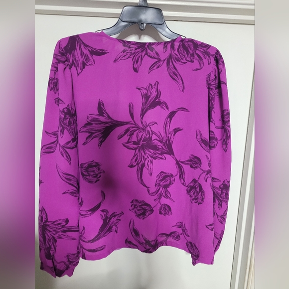 A new day blouse - Picture 3 of 6